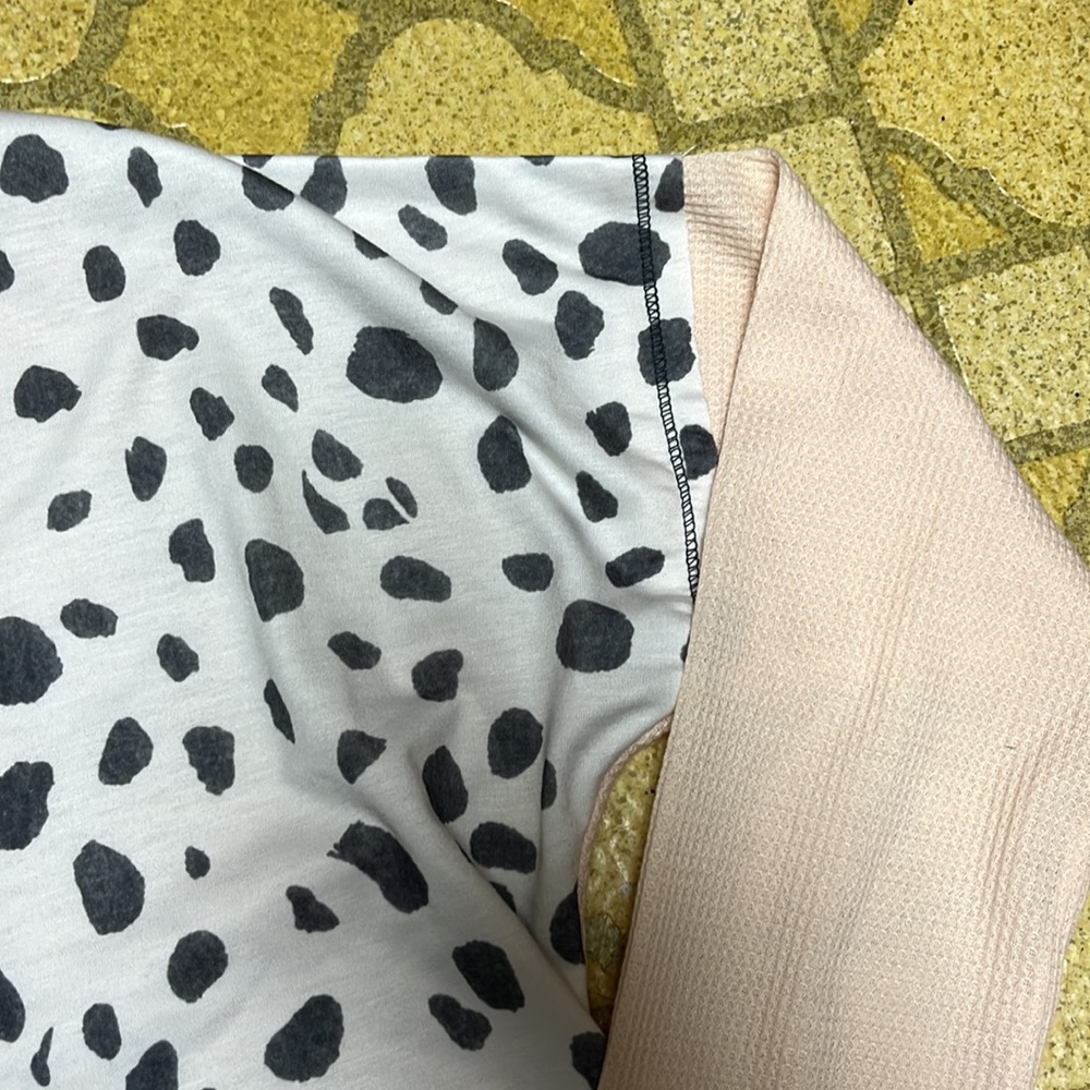 Perfect condition boutique top. - Picture 3 of 15